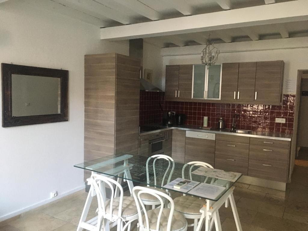 Un Coin De Luberon Apartment L'Isle-sur-la-Sorgue Luaran gambar