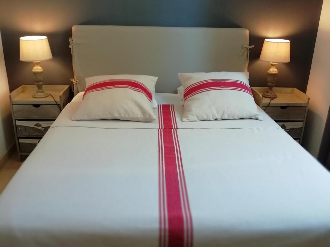 Un Coin De Luberon Apartment L'Isle-sur-la-Sorgue Luaran gambar